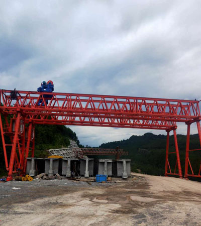 龍門吊廠家采用新型的設計