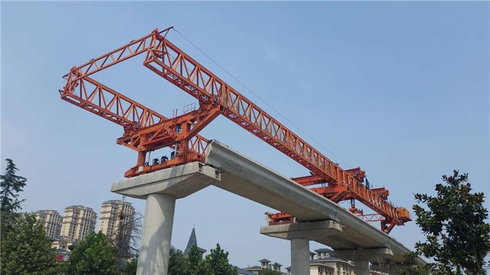 龍門吊軌道固定夾片規范