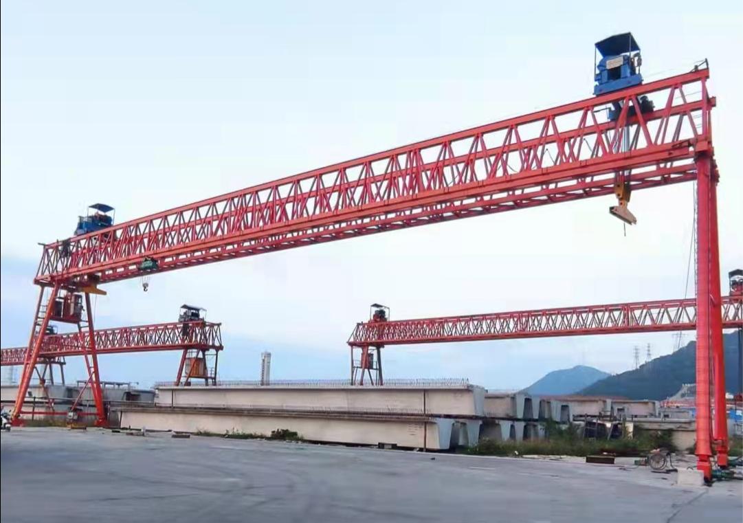 ME高速公路提梁機的工作原理是怎樣的？它是如何完成梁體的提升和安裝的？