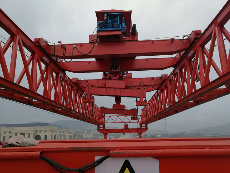 租用50噸24米架橋機時，租賃公司是否提供操作培訓和服務支持？